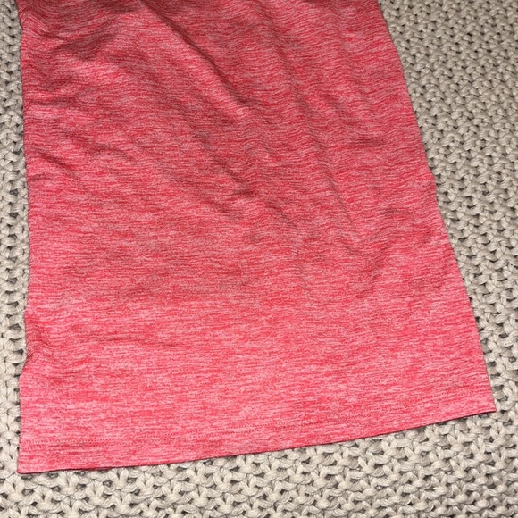 Under Armour Tank Top - Picture 3 of 4